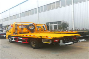 左家庄附近拖车救援搭电